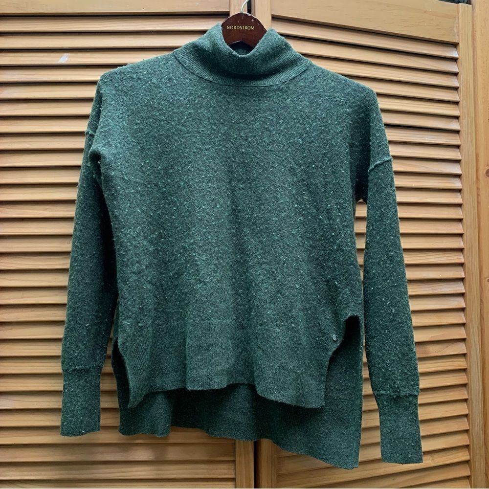 Moods of Norway Sweater Size Medium